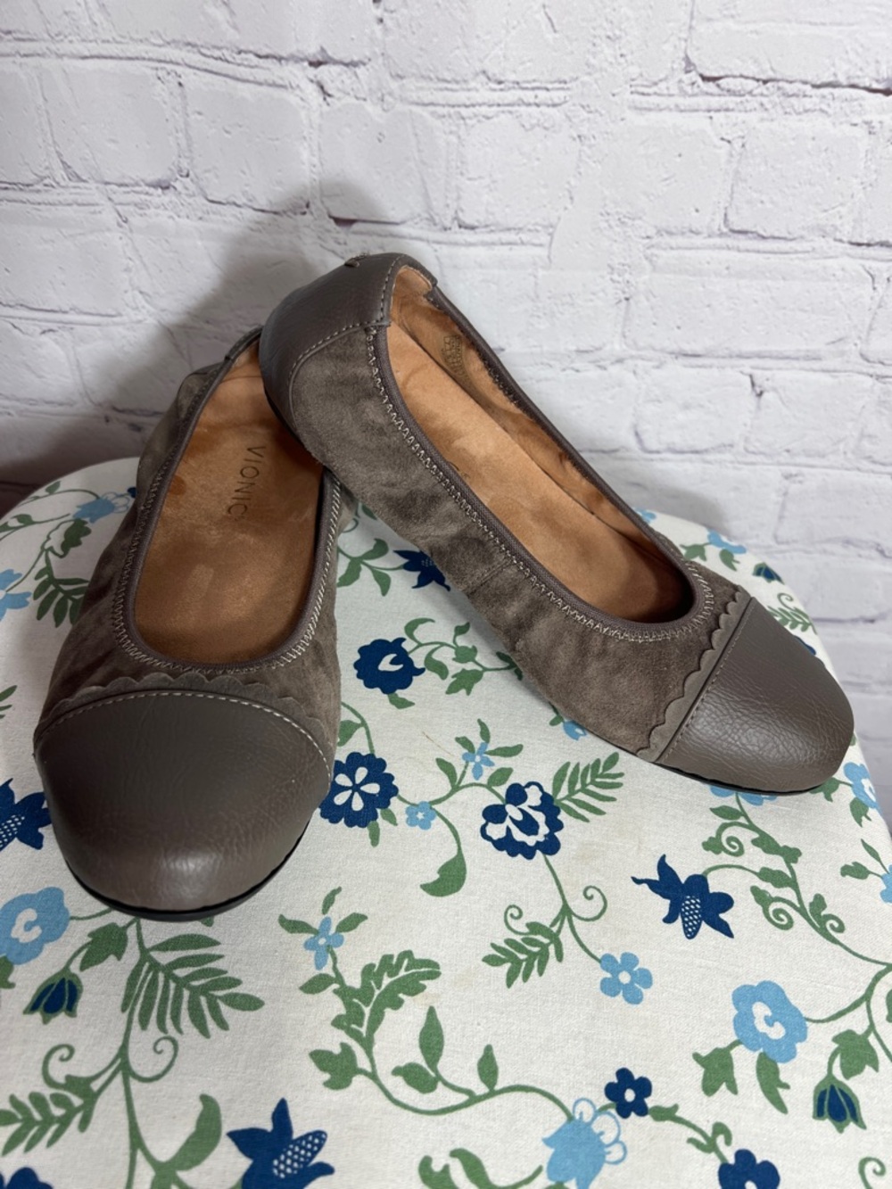 Vionic Tina orthopedic ballet flats